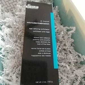 NWT Dr. Brandt Microdermabrasion Skin Exfoliant